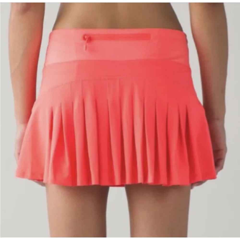 LULULEMON Circuit Breaker Skirt Electric Coral Sz.8 Reg